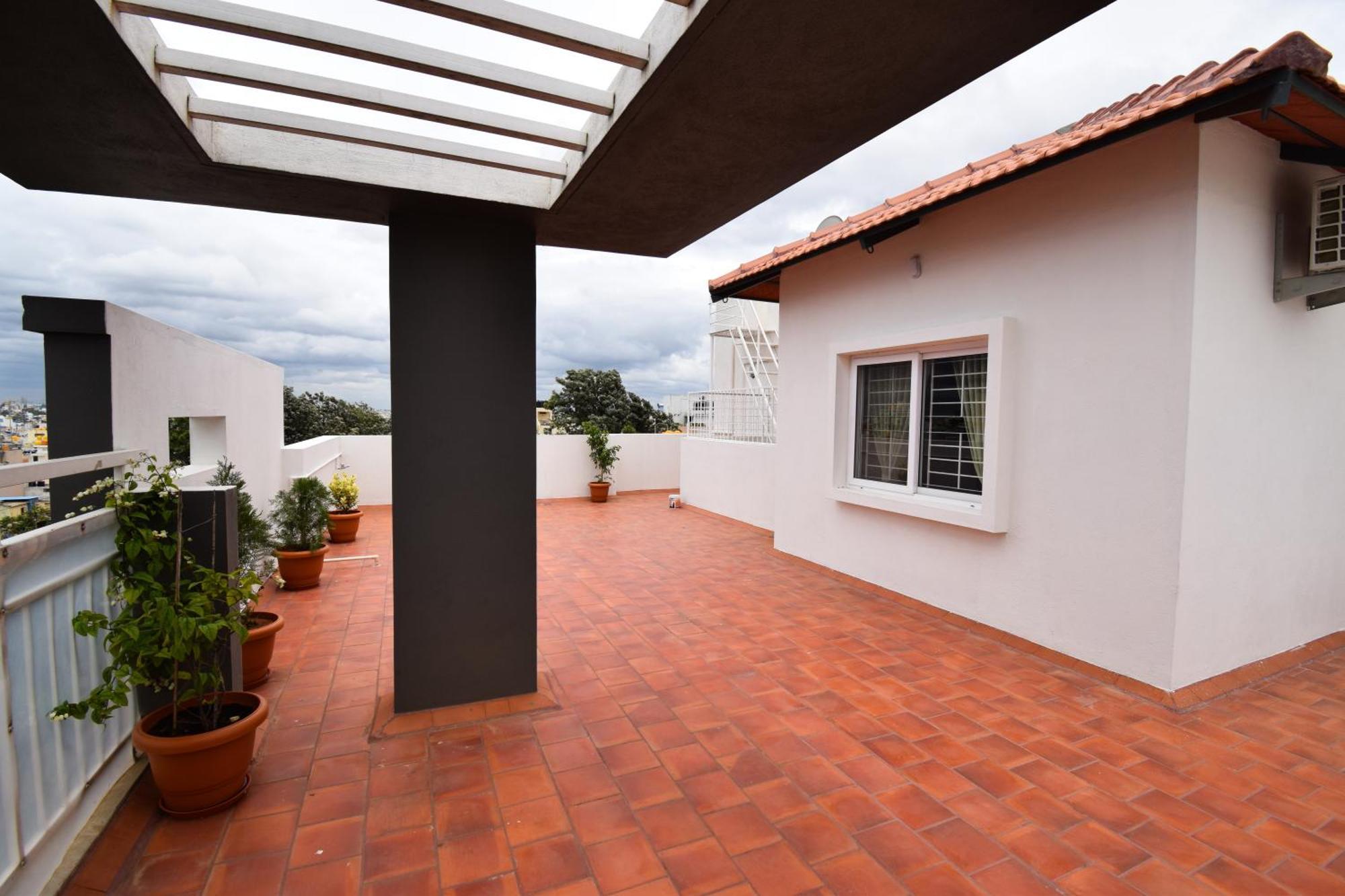 Staymazing-1,2 & 3 Bhk Ac Apartments In Hebbal-5Mins To Manyata-30Mins To Airport Bangalore Esterno foto